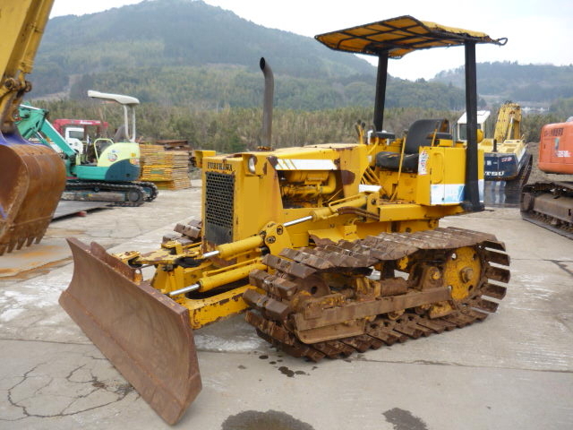 Used Construction Machine Used FURUKAWA FURUKAWA Bulldozer  CD5PB