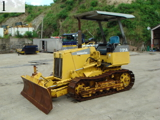 中古建設機械 中古 コマツ KOMATSU ブルドーザ  D21A-7E