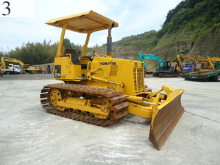 中古建設機械 中古 コマツ KOMATSU ブルドーザ  D21P-7