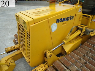 中古建設機械 中古 コマツ KOMATSU ブルドーザ  D21P-7