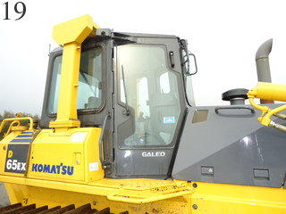 中古建設機械 中古 コマツ KOMATSU ブルドーザ  D65EX-15EO