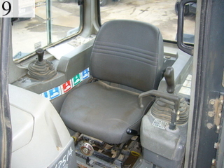 中古建設機械 中古 コマツ KOMATSU ブルドーザ  D65P-12E