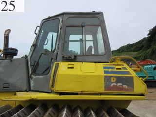 中古建設機械 中古 コマツ KOMATSU ブルドーザ  D65P-12