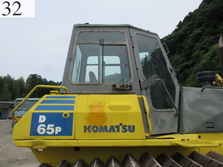 中古建設機械 中古 コマツ KOMATSU ブルドーザ  D65P-12