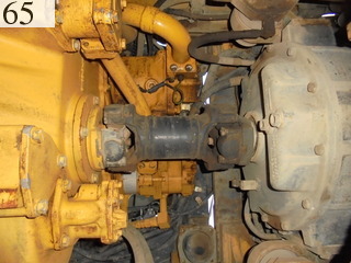 中古建設機械 中古 コマツ KOMATSU ブルドーザ  D65PX-15E0