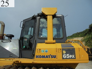 中古建設機械 中古 コマツ KOMATSU ブルドーザ  D65PX-15E0