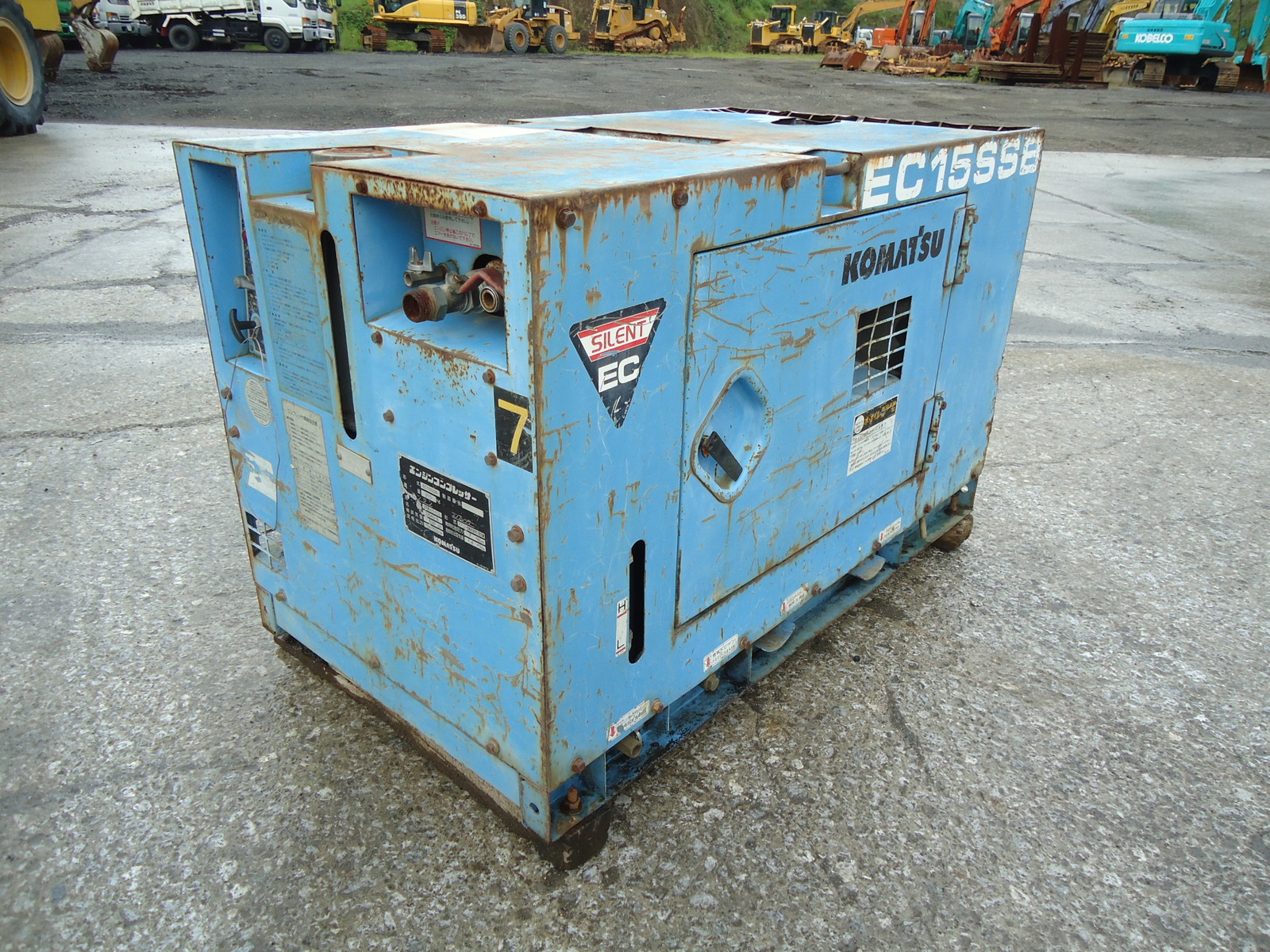 中古建設機械 中古 コマツ KOMATSU コンプレッサ  EC15SSB