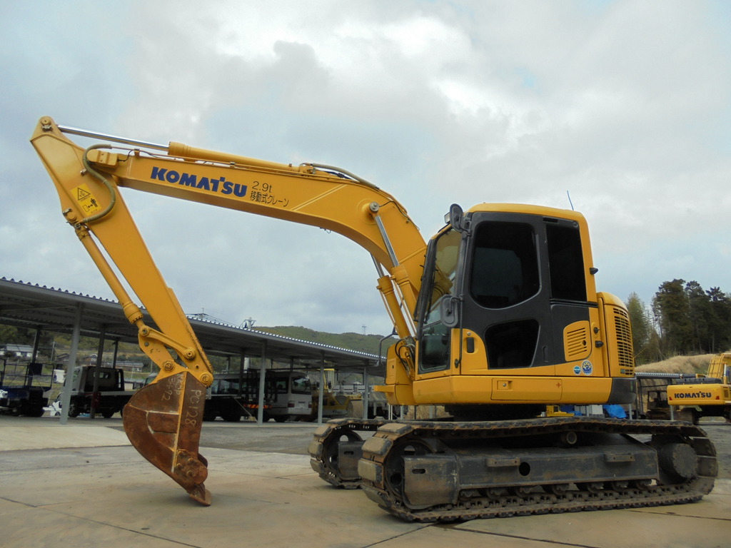 中古建設機械 中古 コマツ KOMATSU 油圧ショベル・バックホー ０．４－０．５立米 PC128US-8