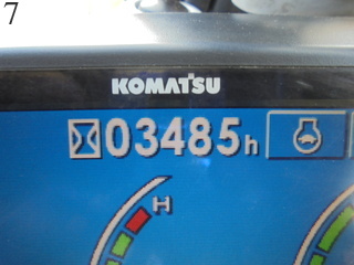 中古建設機械 中古 コマツ KOMATSU 油圧ショベル・バックホー ０．４－０．５立米 PC138US-8