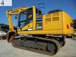 中古建設機械 中古 コマツ KOMATSU 油圧ショベル・バックホー ０．７－０．９立米 PC200-10