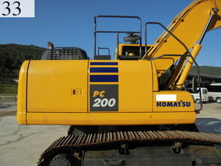 中古建設機械 中古 コマツ KOMATSU 油圧ショベル・バックホー ０．７－０．９立米 PC200-10