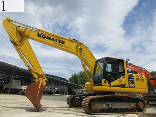 中古建設機械 中古 コマツ KOMATSU 油圧ショベル・バックホー ０．７－０．９立米 PC200-10