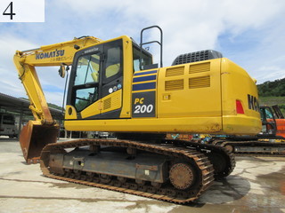 中古建設機械 中古 コマツ KOMATSU 油圧ショベル・バックホー ０．７－０．９立米 PC200-10