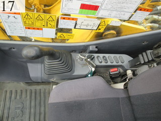 中古建設機械 中古 コマツ KOMATSU 油圧ショベル・バックホー ０．７－０．９立米 PC200-10