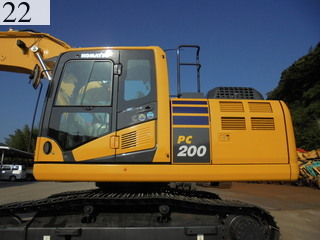 中古建設機械 中古 コマツ KOMATSU 油圧ショベル・バックホー ０．７－０．９立米 PC200-10