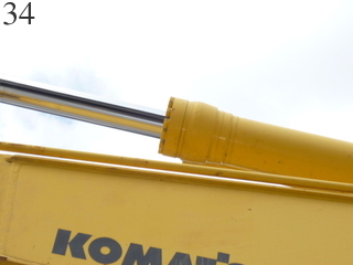 中古建設機械 中古 コマツ KOMATSU 油圧ショベル・バックホー ０．７－０．９立米 PC200-6E