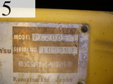 中古建設機械 中古 コマツ KOMATSU 油圧ショベル・バックホー ０．７－０．９立米 PC200-6E