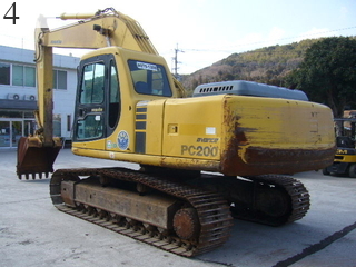 中古建設機械 中古 コマツ KOMATSU 油圧ショベル・バックホー ０．７－０．９立米 PC200-6E