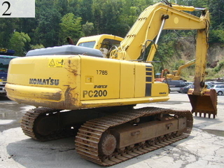 中古建設機械 中古 コマツ KOMATSU 油圧ショベル・バックホー ０．７－０．９立米 PC200-6E