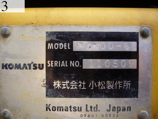 中古建設機械 中古 コマツ KOMATSU 油圧ショベル・バックホー ０．７－０．９立米 PC200-6E