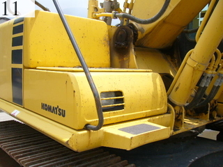 中古建設機械 中古 コマツ KOMATSU 油圧ショベル・バックホー ０．７－０．９立米 PC200-6E