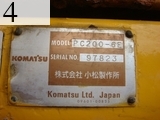 中古建設機械 中古 コマツ KOMATSU 油圧ショベル・バックホー ０．７－０．９立米 PC200-6E