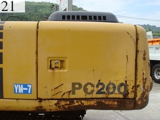 中古建設機械 中古 コマツ KOMATSU 油圧ショベル・バックホー ０．７－０．９立米 PC200-6