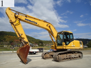 中古建設機械 中古 コマツ KOMATSU 油圧ショベル・バックホー ０．７－０．９立米 PC200-7