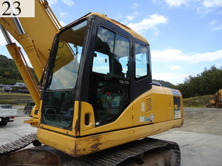 中古建設機械 中古 コマツ KOMATSU 油圧ショベル・バックホー ０．７－０．９立米 PC200-7