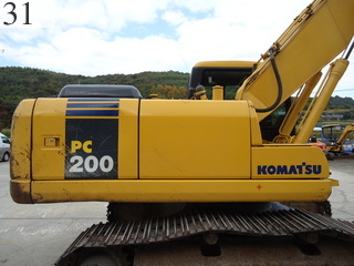 中古建設機械 中古 コマツ KOMATSU 油圧ショベル・バックホー ０．７－０．９立米 PC200-7