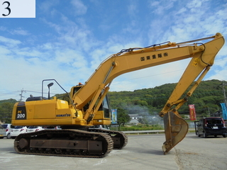 中古建設機械 中古 コマツ KOMATSU 油圧ショベル・バックホー ０．７－０．９立米 PC200-8N1