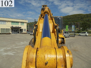 中古建設機械 中古 コマツ KOMATSU 油圧ショベル・バックホー ０．７－０．９立米 PC200-8N1