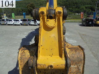 中古建設機械 中古 コマツ KOMATSU 油圧ショベル・バックホー ０．７－０．９立米 PC200-8N1