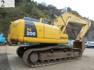 中古建設機械 中古 コマツ KOMATSU 油圧ショベル・バックホー ０．７－０．９立米 PC200-8N1