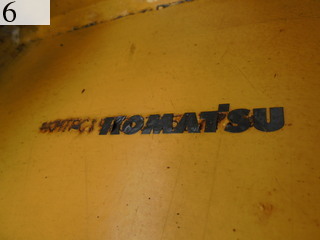 中古建設機械 中古 コマツ KOMATSU 油圧ショベル・バックホー ０．７－０．９立米 PC200-8N1