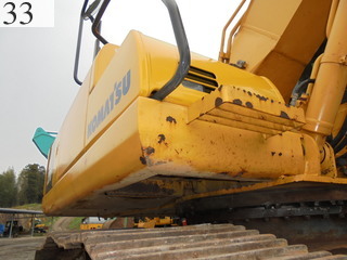 中古建設機械 中古 コマツ KOMATSU 油圧ショベル・バックホー ０．７－０．９立米 PC200-8N1