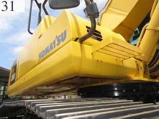 中古建設機械 中古 コマツ KOMATSU 油圧ショベル・バックホー ０．７－０．９立米 PC200LC-8N1