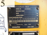 中古建設機械 中古 コマツ KOMATSU 油圧ショベル・バックホー ０．７－０．９立米 PC228US-3E0