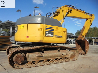 中古建設機械 中古 コマツ KOMATSU 油圧ショベル・バックホー ０．７－０．９立米 PC228US-3E0