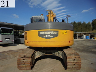 中古建設機械 中古 コマツ KOMATSU 油圧ショベル・バックホー ０．７－０．９立米 PC228US-3E0