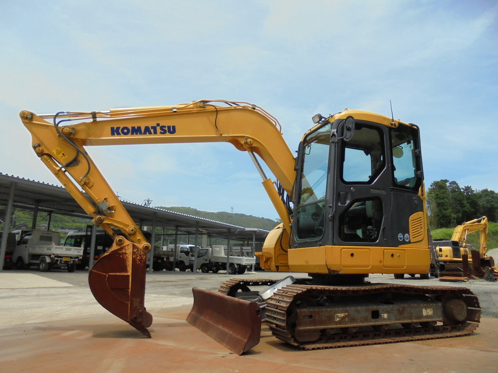 中古建設機械 中古 コマツ KOMATSU 油圧ショベル・バックホー ０．２－０．３立米 PC78US-8