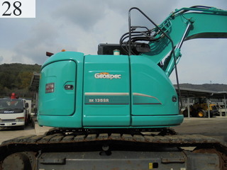 中古建設機械 中古 コベルコ建機 KOBELCO 油圧ショベル・バックホー ０．４－０．５立米 SK135SR-3