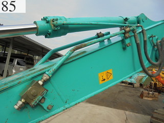 中古建設機械 中古 コベルコ建機 KOBELCO 油圧ショベル・バックホー ０．４－０．５立米 SK135SR-3