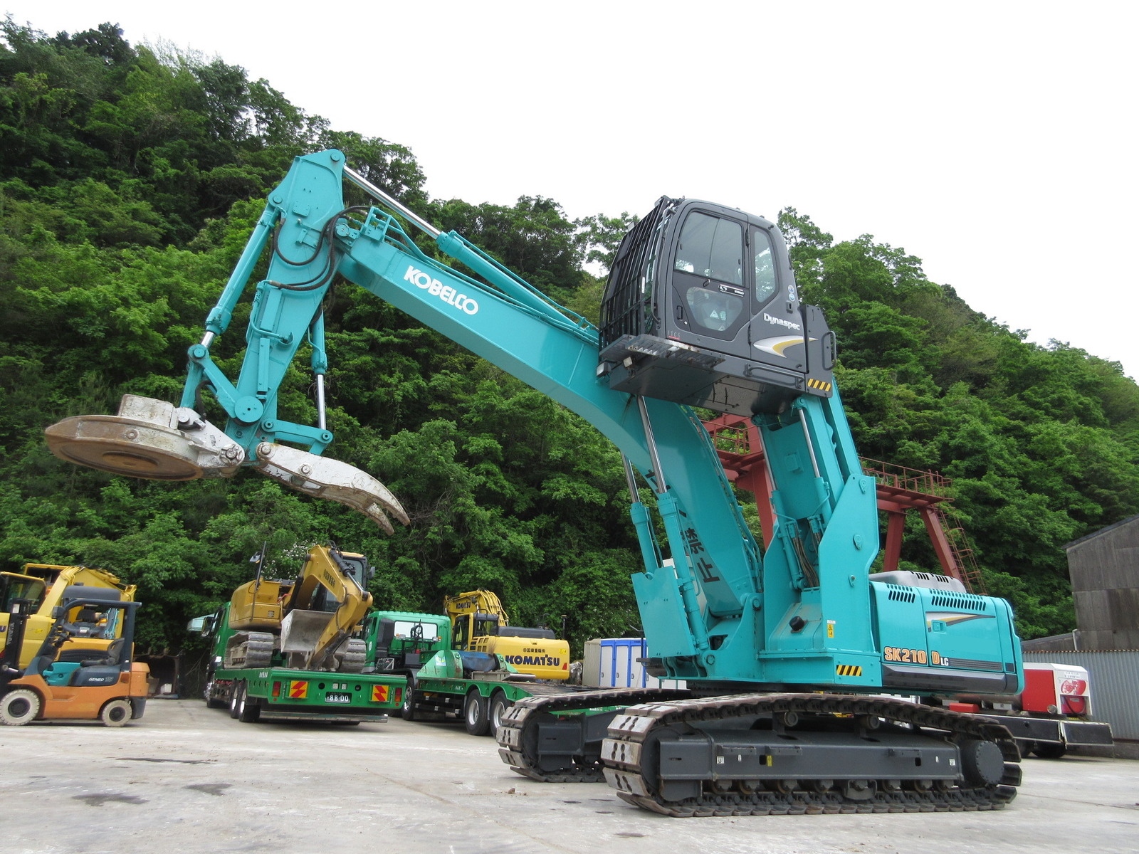 中古建設機械 中古 コベルコ建機 KOBELCO マテリアルハンドリング機 マグネエース仕様 SK210DLC-8