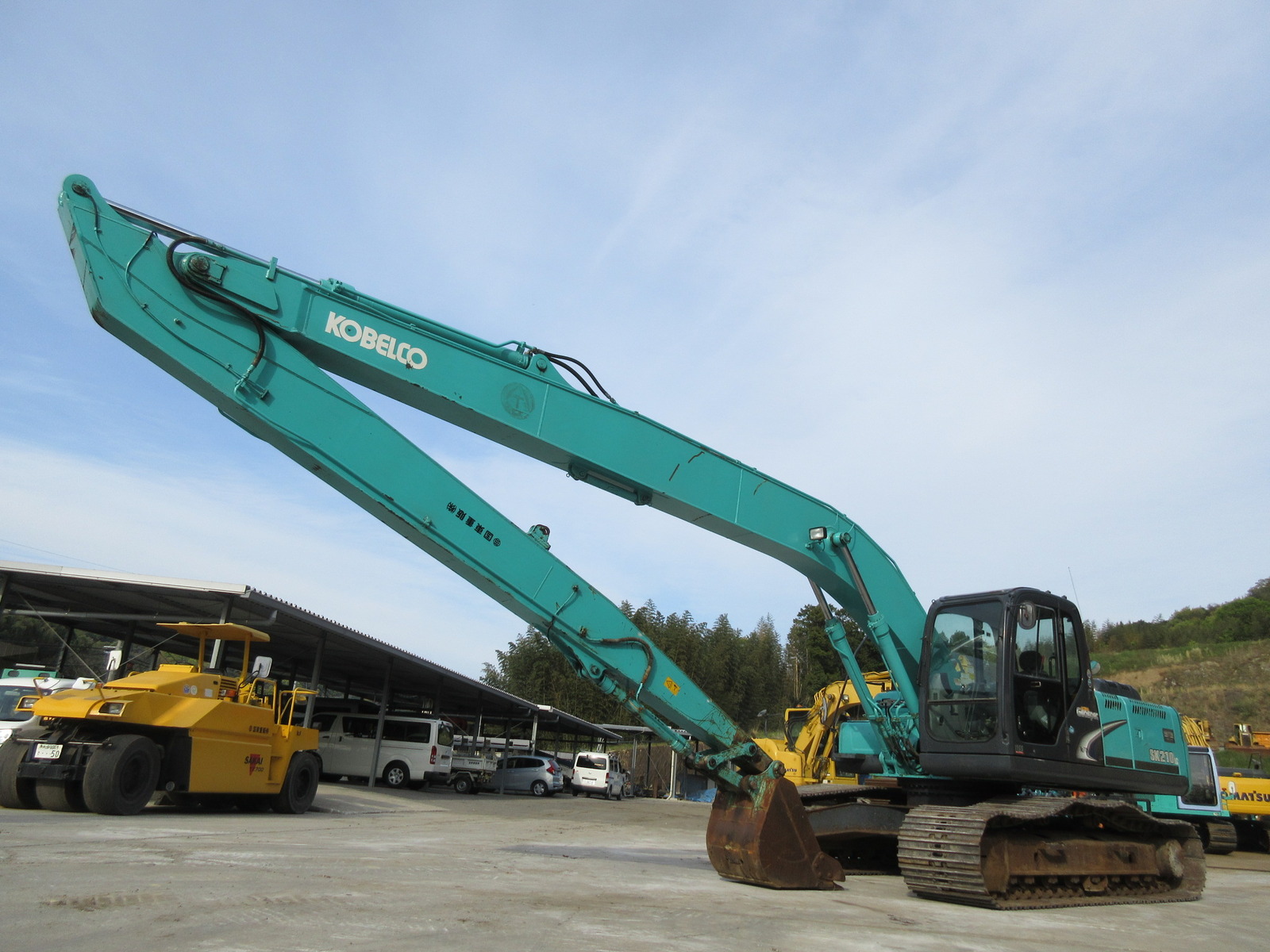 中古建設機械 中古 コベルコ建機 KOBELCO 油圧ショベル・バックホー ０．７－０．９立米 SK210LC-8