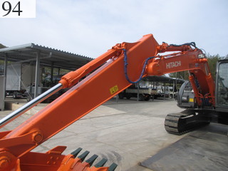 中古建設機械 中古 日立建機 HITACHI 油圧ショベル・バックホー ０．４－０．５立米 ZX135US-3