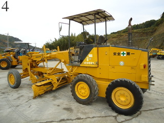 中古建設機械 中古 コマツ KOMATSU モーターグレーダー アーティキュレート式 GD355A-1