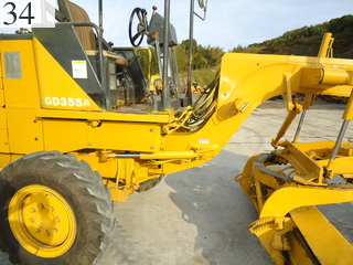 中古建設機械 中古 コマツ KOMATSU モーターグレーダー アーティキュレート式 GD355A-1