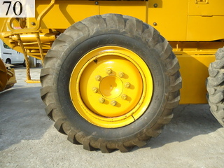 中古建設機械 中古 コマツ KOMATSU モーターグレーダー アーティキュレート式 GD355A-1