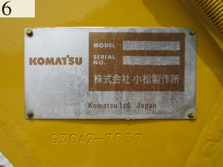 中古建設機械 中古 コマツ KOMATSU モーターグレーダー アーティキュレート式 GD355A-3